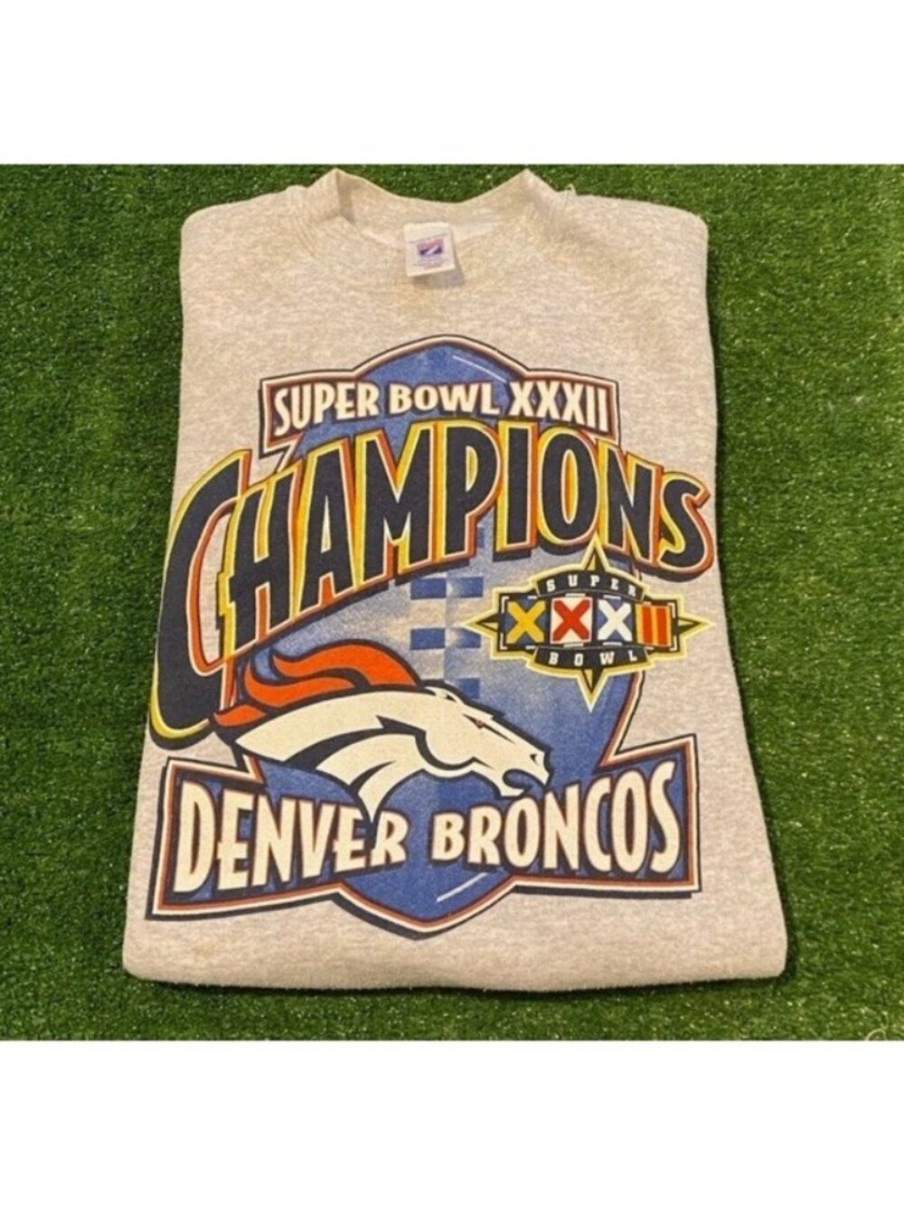Vintage Denver Broncos sweatshirt mens large gray logo 7 super bowl crewneck 90s